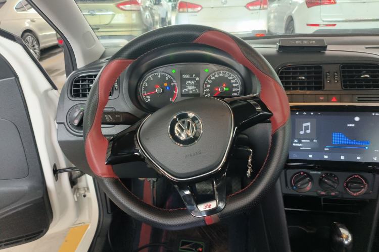 Used Volkswagen Polo 2018 1.5L Automatic Advanced Driving Model Steering Wheel