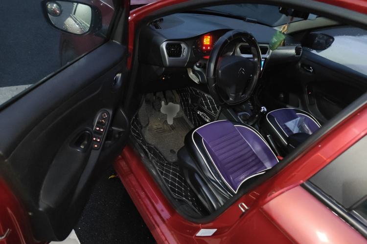 Used Citroen Elysee 2015 Zhishang Edition 1.6L Manual Fashion Model
