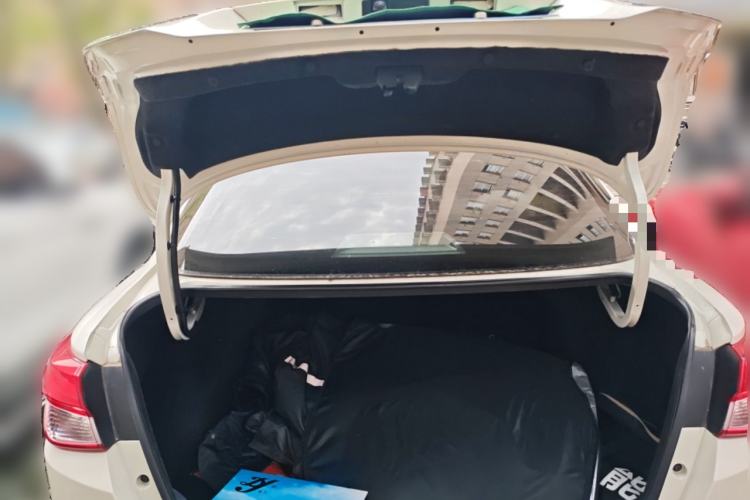 Used Nissan Lannia 2016 1.6L CVT Smart Cool Edition Trunk