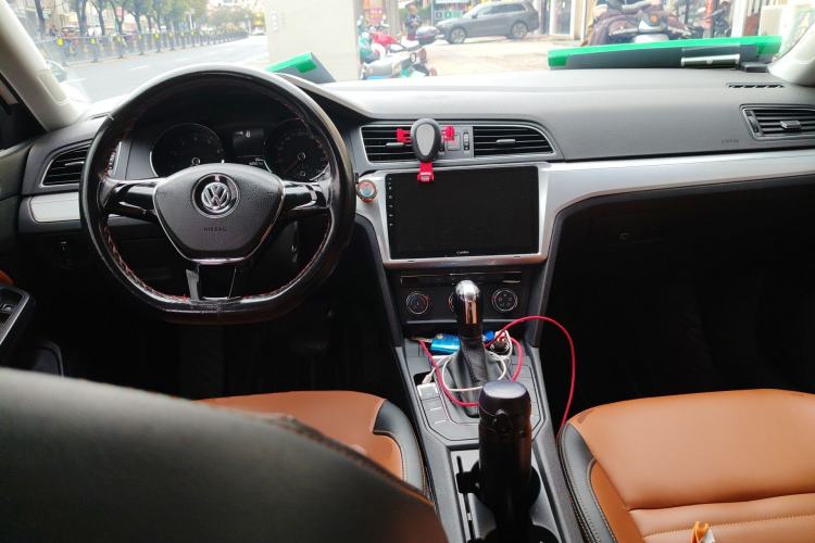 Used Volkswagen Lamando 2018 230TSI DSG Fashion Edition
