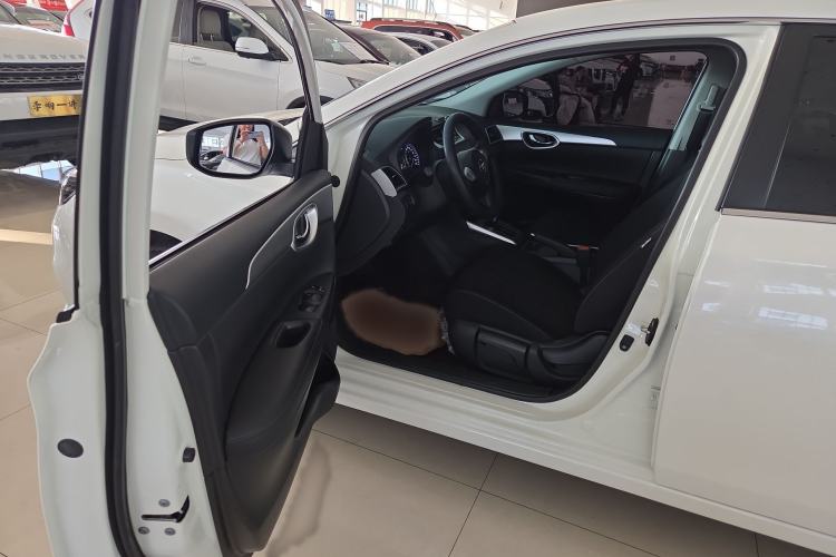 Used Nissan Sylphy 2022 Classic 1.6XE CVT Comfort Edition Interior 1