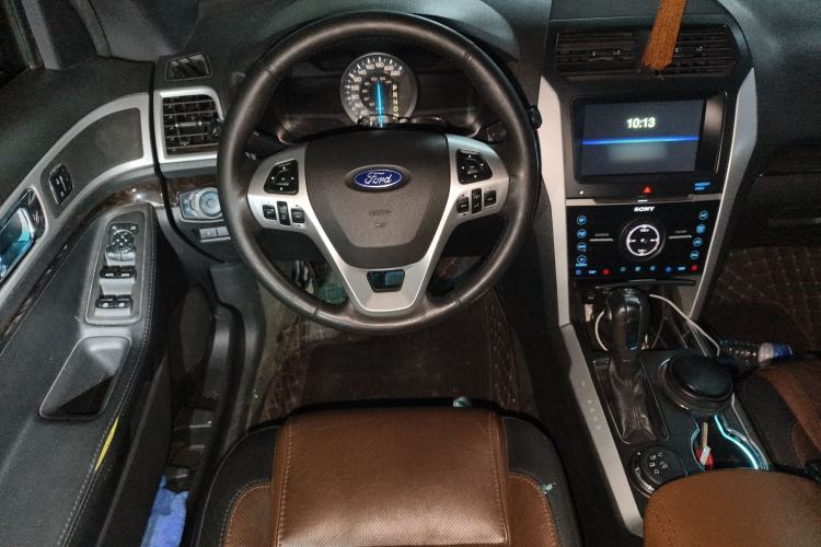 Used Ford Explorer 2013 3.5L Deluxe Model Steering Wheel