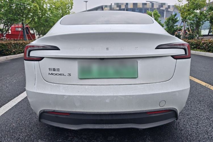 Used Tesla Model 3 2025 Rear-Wheel-Drive Version
