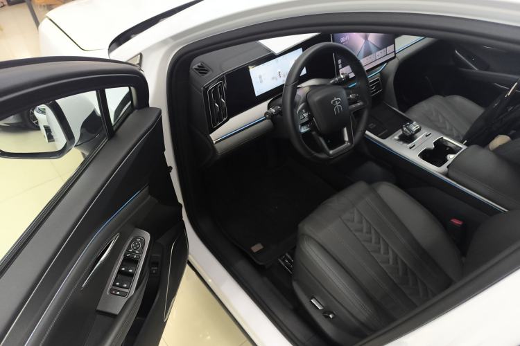 Used BYD Song L DM-i 2025 Intelligent Driving Version 160 km Beyond-Range Type