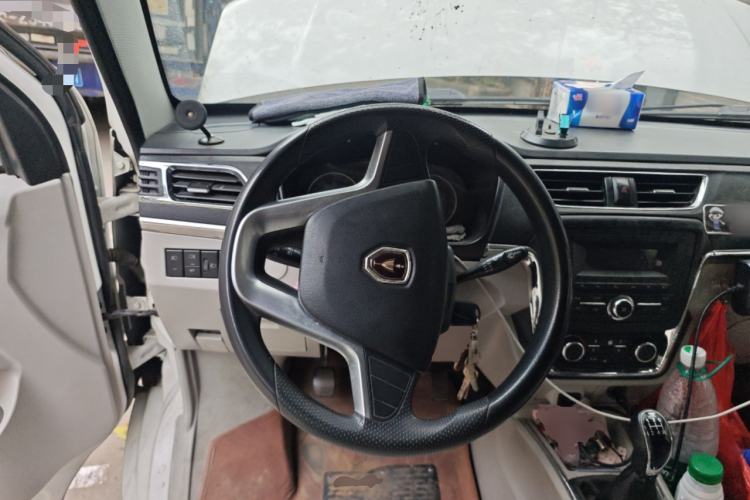 Used Jinbei New Hiace X30L 2021 1.5L Business Central Air-Conditioned Van China VI Standard SWC15M Steering Wheel