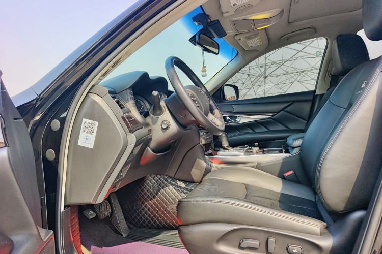 Used Infiniti Q70 2013 Q70L 2.5L Elegance Edition Interior 1