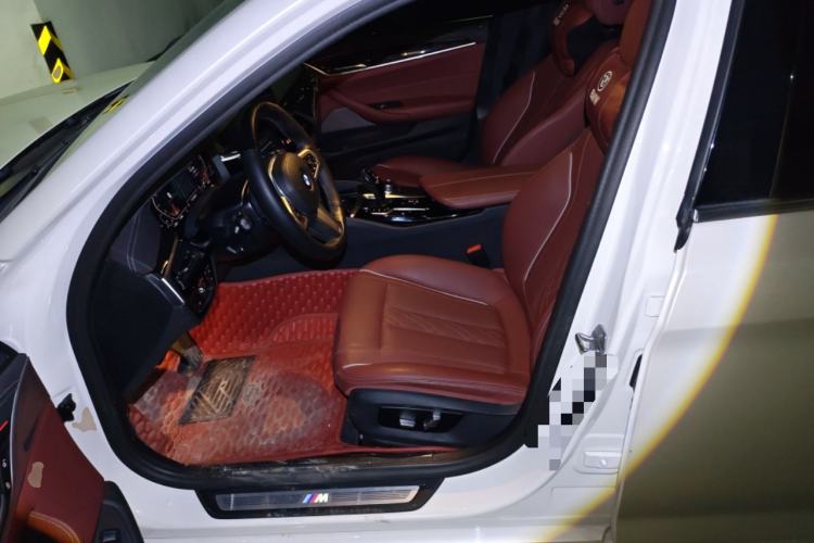 Used BMW 5 Series 2022 Revised Version 530Li xDrive M Sport Package Left Front Seat