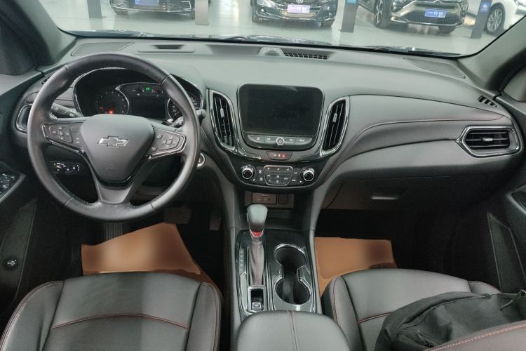Used Chevrolet Equinox 2021 550T RS Smart Boundary-Pushing Edition Center Console