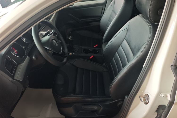 Used Volkswagen Lamando 2018 230TSI Manual Trend Edition Left Front Seat