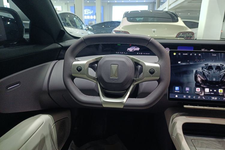 Used Avatr 12 2025 Year Updated Ultra Extended-Range Version Steering Wheel