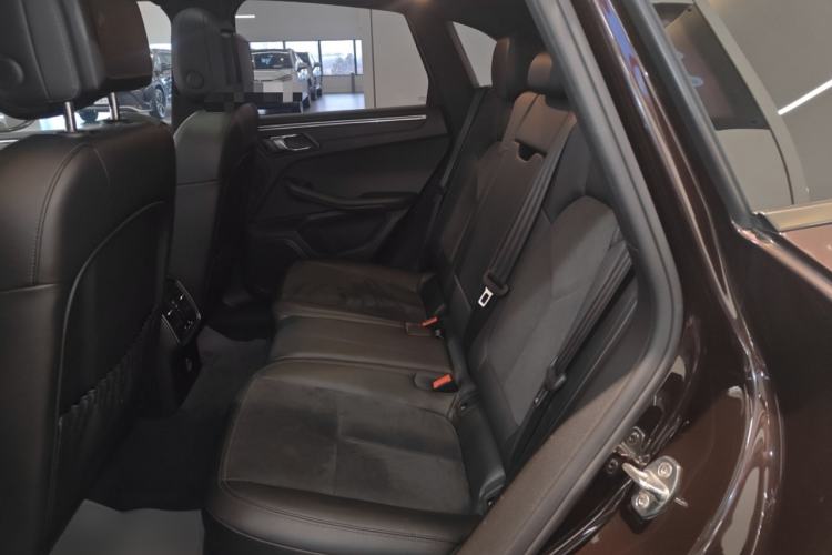 Used Porsche Macan 2017 Macan 2.0T Left Rear Seat