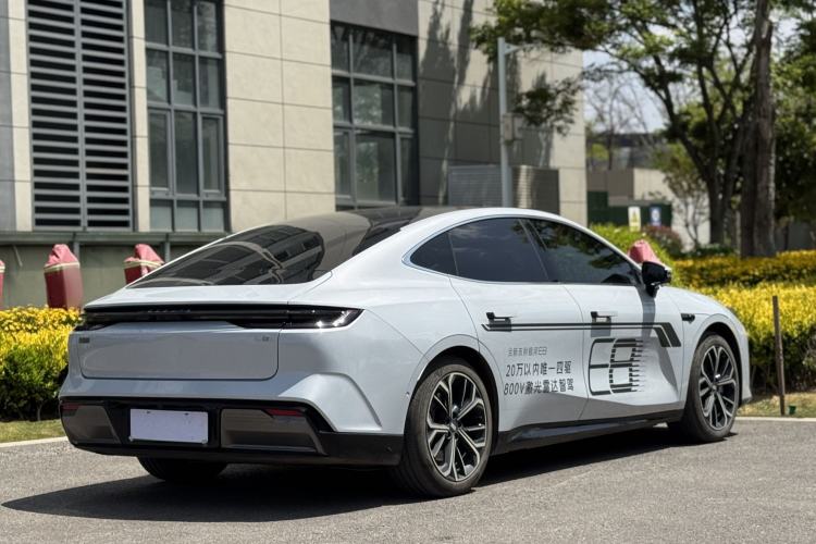 Used Geely Galaxy E8 2025 700 km Long-Range Intelligent Driving Version
