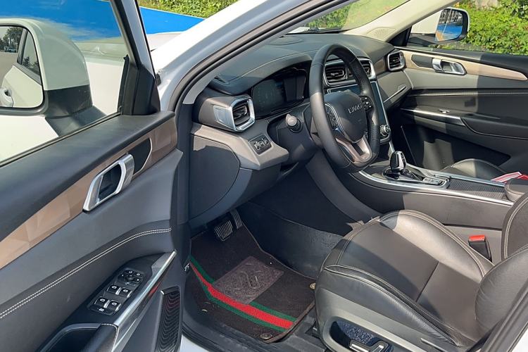 Used Lynk & Co 01 2017 2.0T Two-Wheel-Drive Version