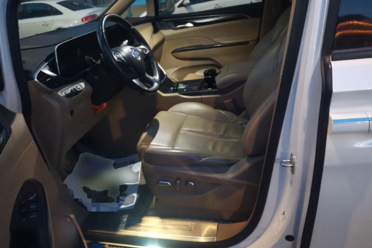 Used Buick GL8 2020 ES Land Cruiser 653T Luxury Model