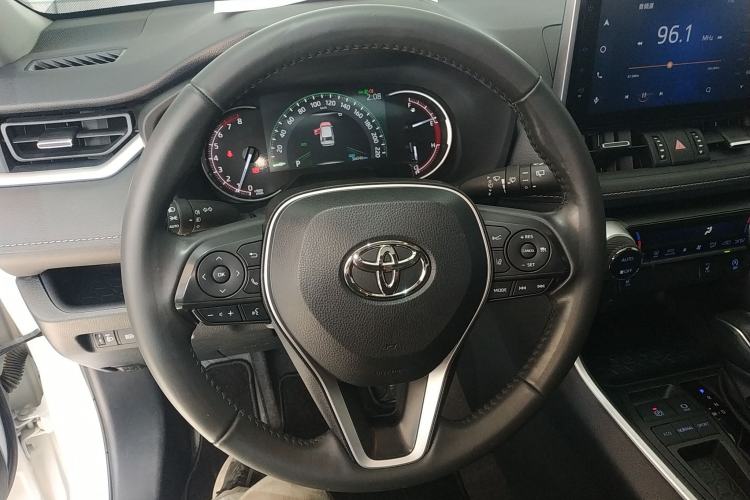 Used Toyota RAV4 2022 2.0L CVT Two-Wheel Drive Fashion Plus Edition
