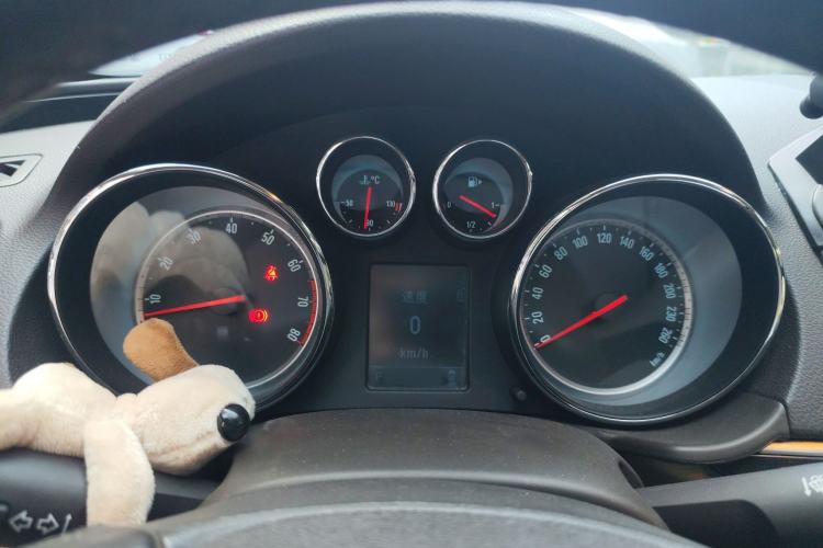 Used Buick Regal 2014 2.0L Leading Fashion Edition