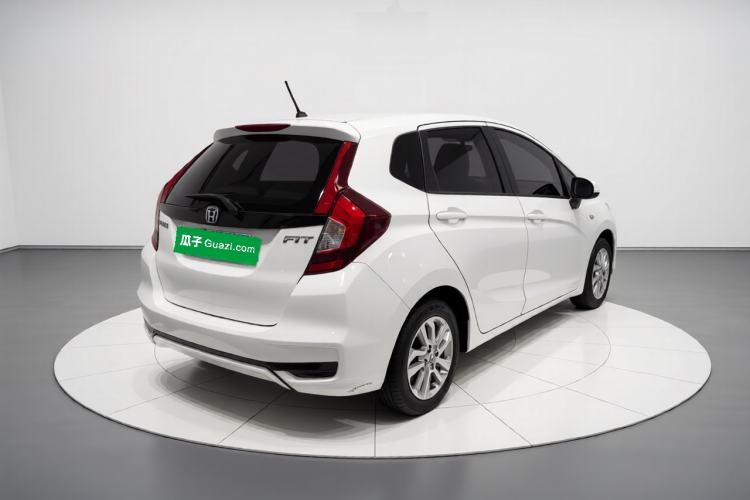 Used Honda Fit 2018 1.5L CVT Comfort Sunroof Version Exterior 5