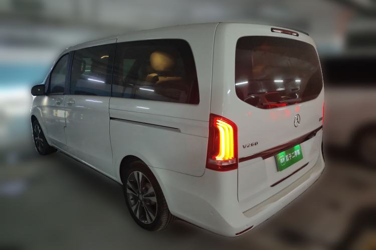 Used Mercedes-Benz V-Class 2016 V 260 Avantgarde Edition