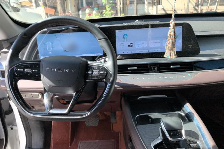 Used Chery Tiggo 8 PRO 2025 390T Two-Wheel Drive Prestige Version I Center Console