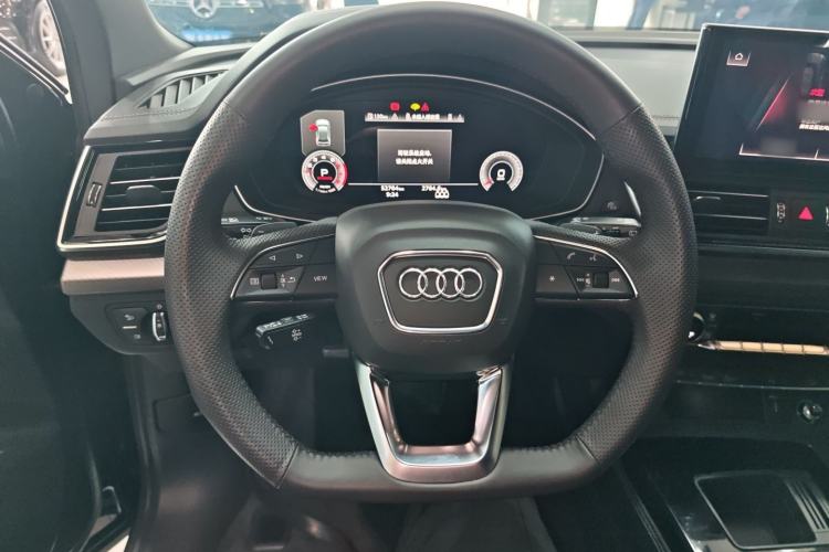 Used Audi Q5L 2023 40T Luxury Dynamic Model
