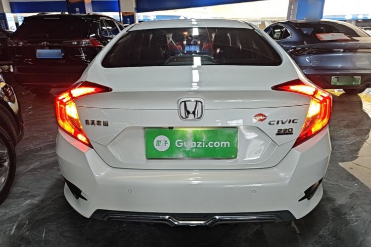 Used Honda Civic 2016 220TURBO CVT Luxury Edition