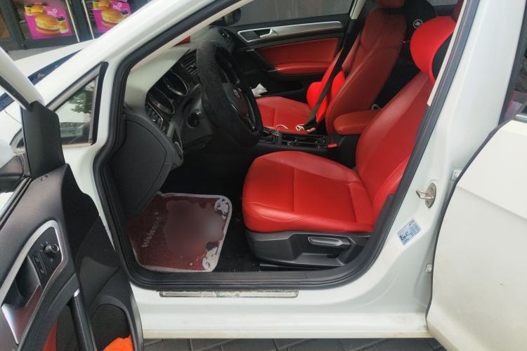 Used Volkswagen Golf 2020 Zhiai Edition 200TSI DSG Comfortable & Ambitious Version Left Front Seat