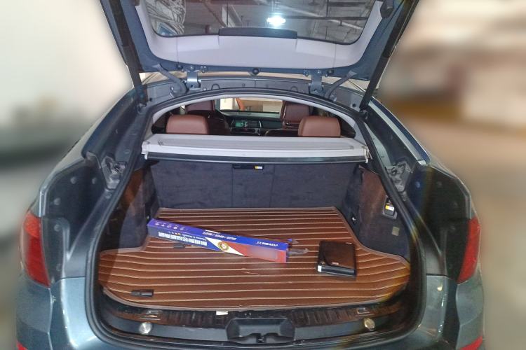 Used BMW 5 Series GT 2011 535i Elegant Edition Trunk