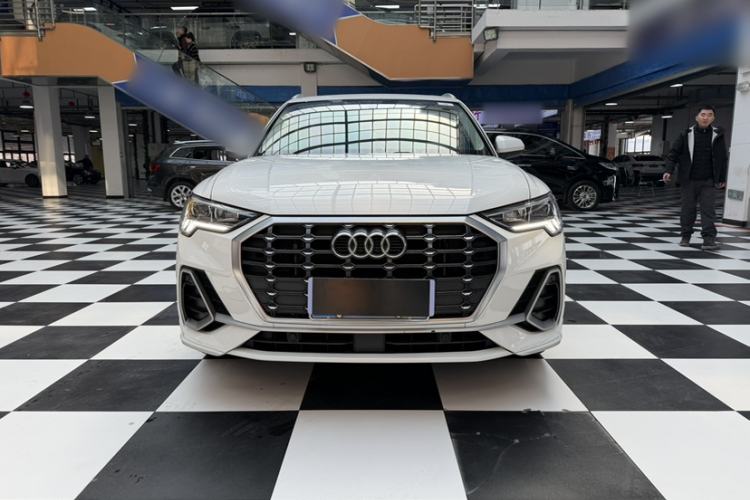 Used Audi Q3 2021 35 TFSI Progressive Dynamic Edition
