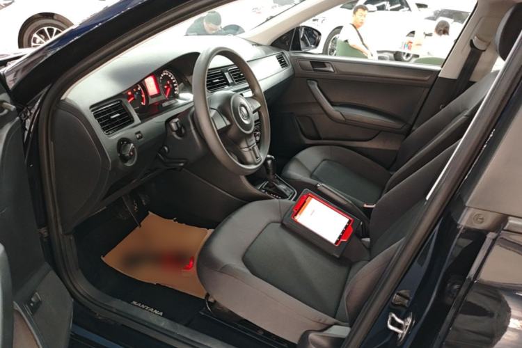 Used Volkswagen Santana 2015 1.6L Automatic Fashion Edition
