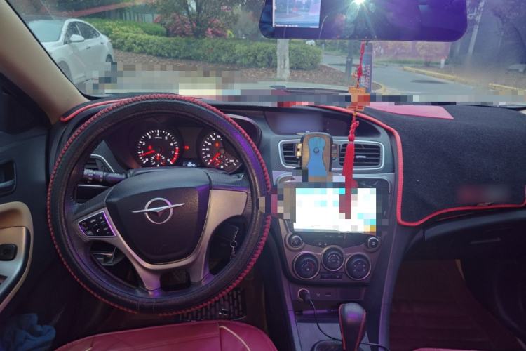 Used Haima Fumei 2014 M5 1.6L Manual Elite Model Steering Wheel