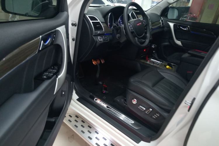 Used Haval H9 2015 2.0T Four-Wheel Drive Luxury 7-Seater
