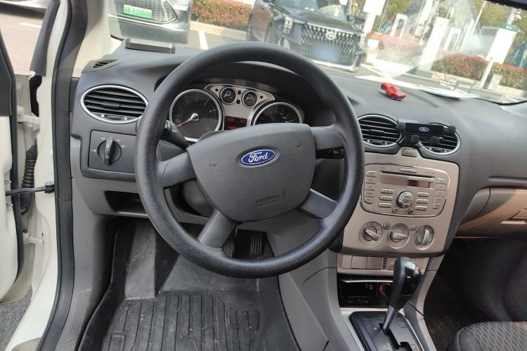 Used Ford Focus 2012 Hatchback Classic 1.8L Automatic Base Model