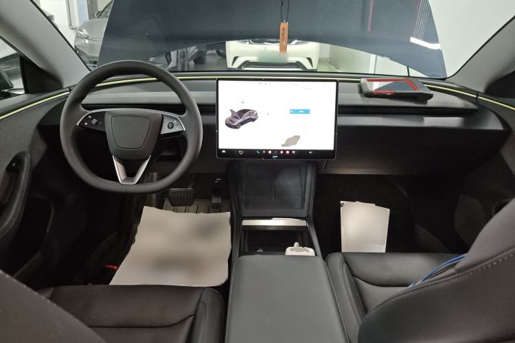 Used Tesla Model 3 2025 Model Revised Rear-Wheel-Drive Version
