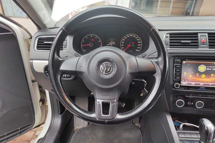 Used Volkswagen Sagitar 2014 Revised Version 1.6L Automatic Comfort Edition