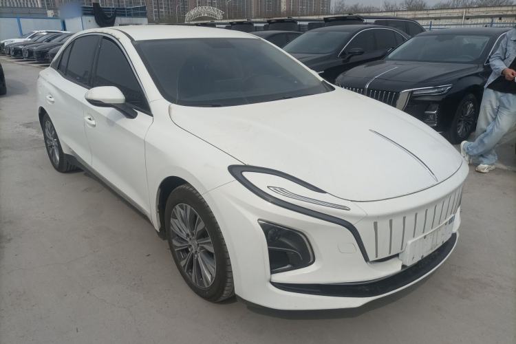 Used Hongqi E-QM5 2024 560km PLUS Front Right 45 Deg