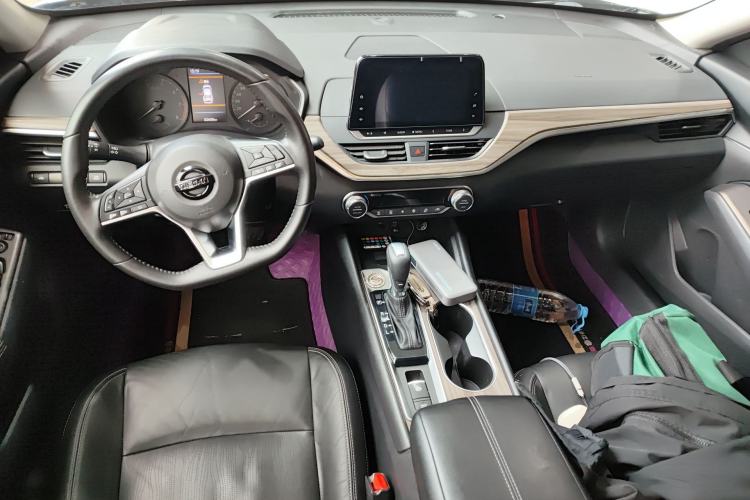 Used Nissan Teana 2021 2.0L XL Comfort Edition Center Console