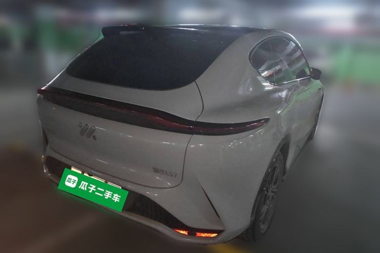 Used IM LS7 2023 100kWh Lux Rear-Drive Version
