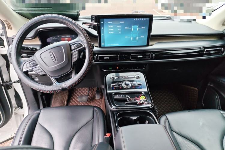 Used Lincoln Nautilus 2021 2.0T Four-Wheel Drive Luxury Edition Center Console