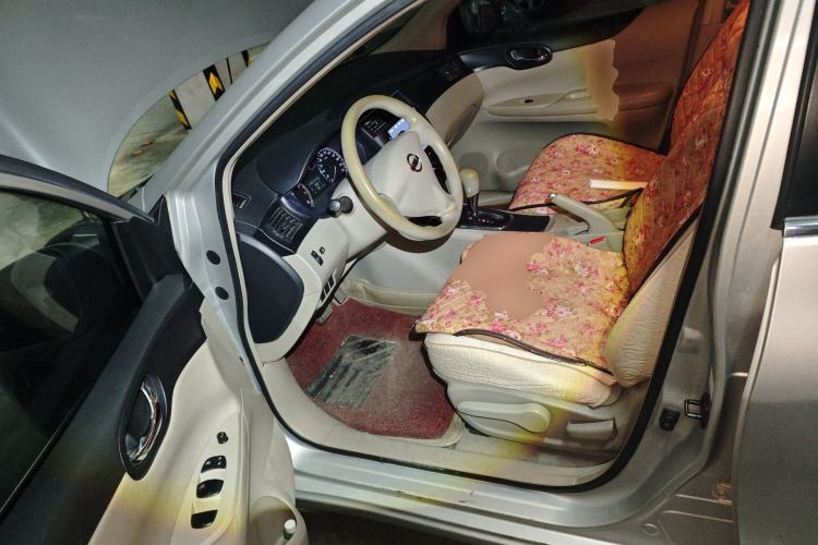 Used Nissan Tiida 2011 1.6L CVT Comfort Model Driver Seat