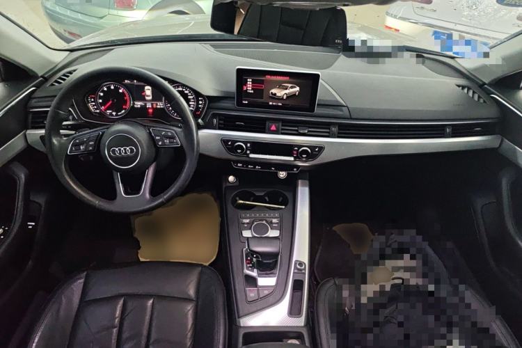 Used Audi A4L 2018 30th Anniversary Edition 40 TFSI Trendy Model Center Console