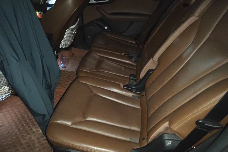Used Audi Q7  Left Rear Seat