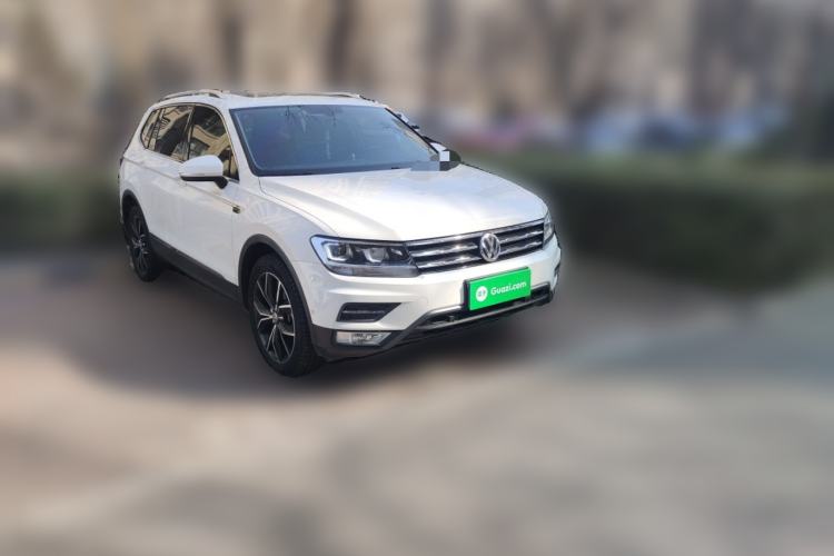 Used Volkswagen Tiguan L 2019 330TSI Automatic Two-Wheel Drive Smart Luxury Version China VI Standard
