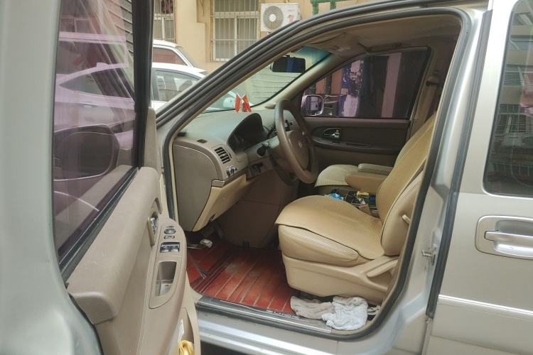Used Buick GL8 2011 2.4L CT Comfort Edition
