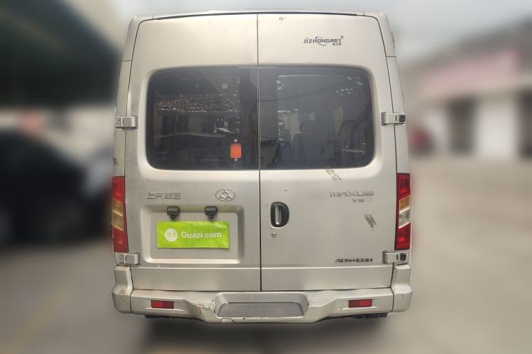 Used SAIC MAXUS Xintu V80 2018 2.5T 6-Speed Manual Aotuntong Facelifted Long Wheelbase Mid-Height 7-Seater Rear