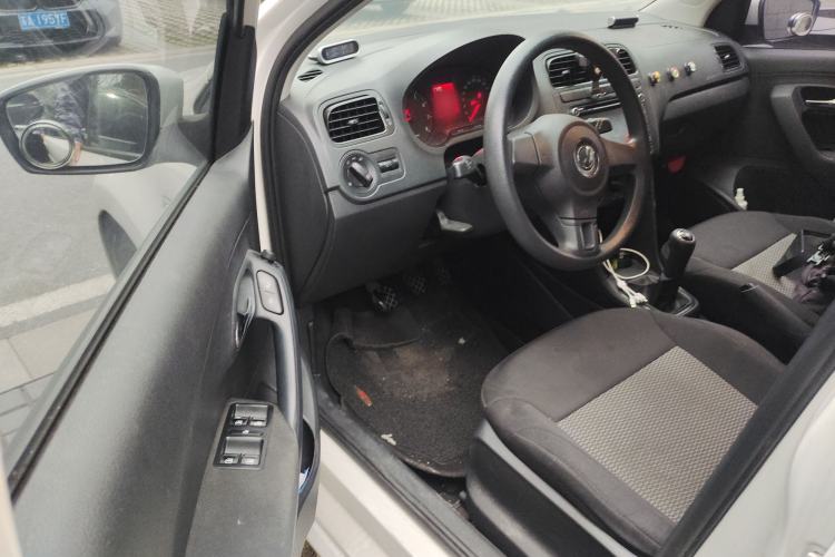 Used Volkswagen Polo 2013 1.4L Manual Fashion Edition
