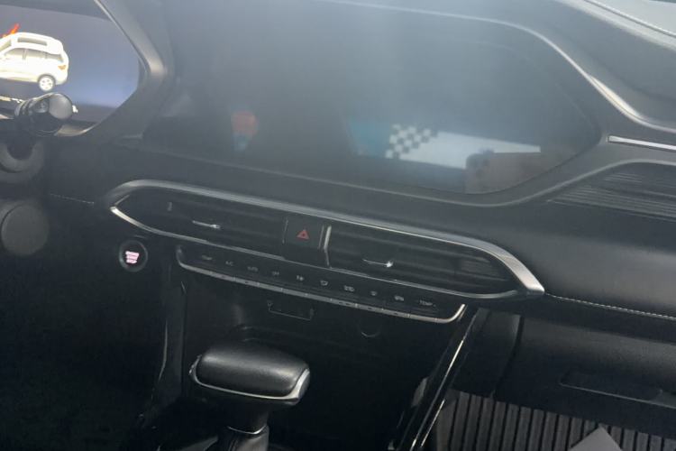 Used GAC Trumpchi GS4 2022 270T Automatic Smart Drive Technology Edition Audio And AC Panel