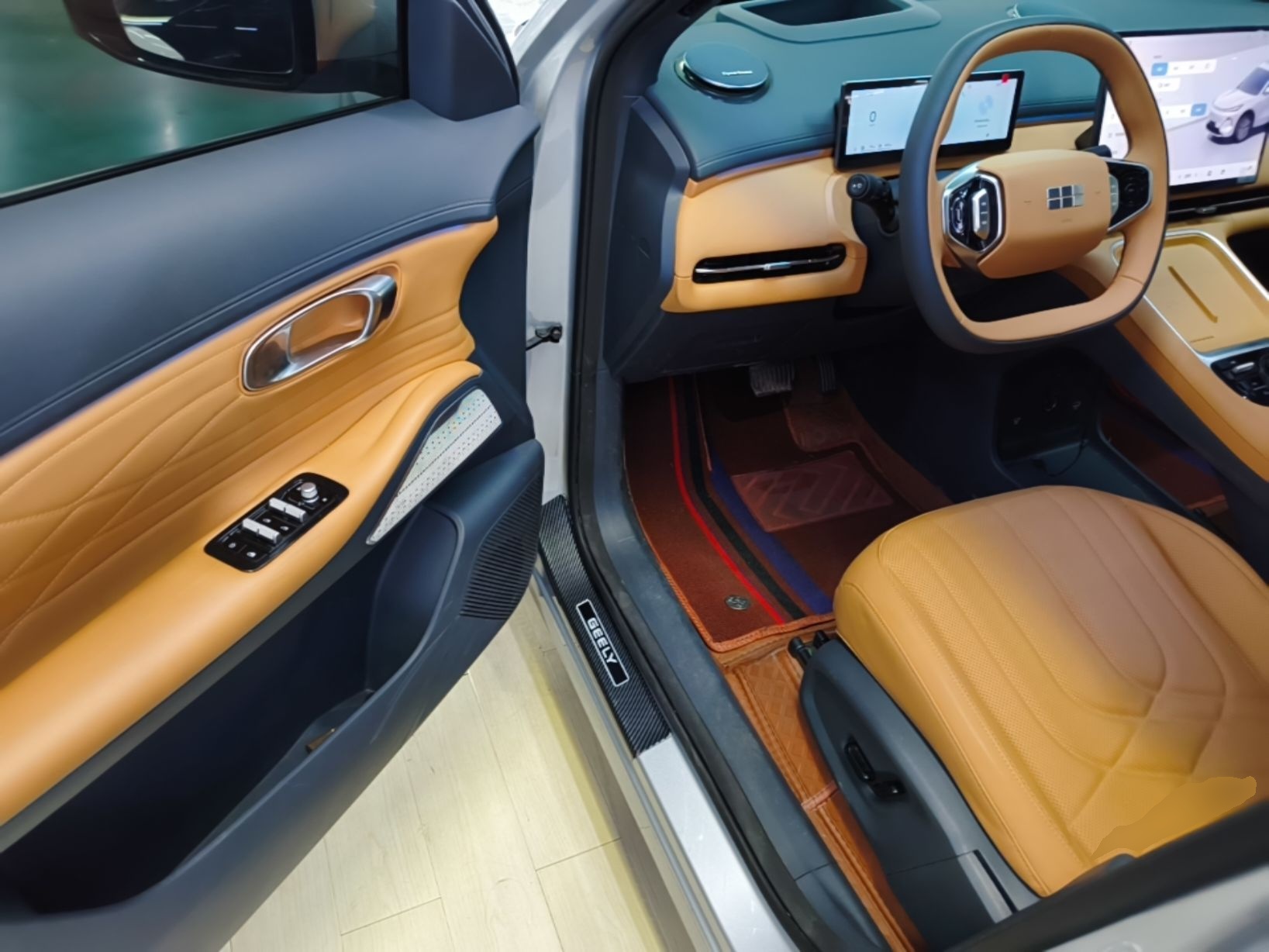 Geely Galaxy Xingjian 7 EM-i 2025 120km Navigator Edition — снимка 18