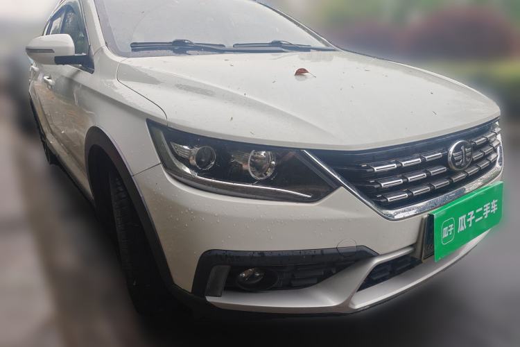 Used FAW Junpai CX65 2018 1.5L Manual Comfort Model Front Right 45 Deg