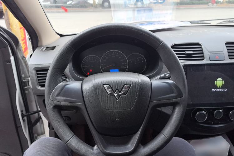 Used Wuling Hongguang 2014 1.5L S Standard Version

