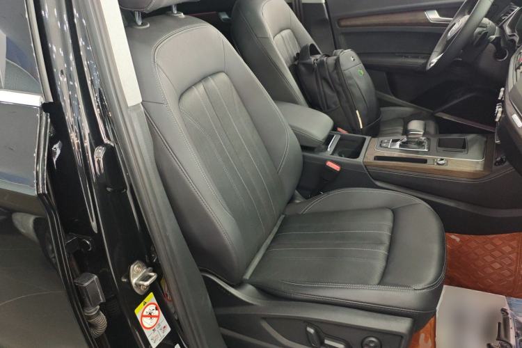 Used Audi Q5L 2022 45T Luxury Elegant Model
